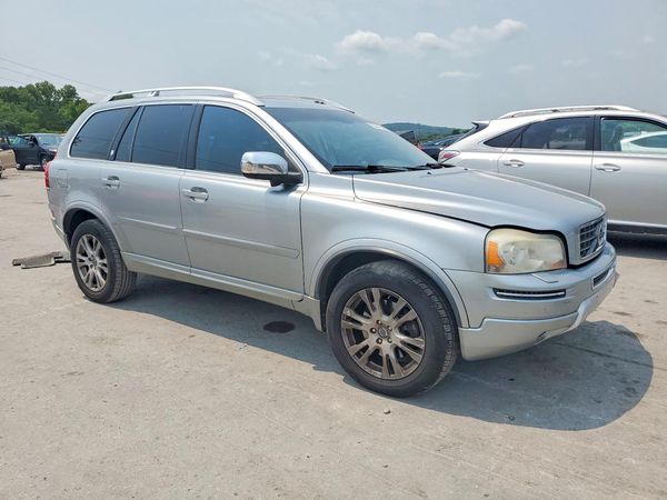 2013 VOLVO XC90