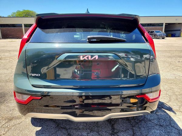 2023 KIA NIRO Wind