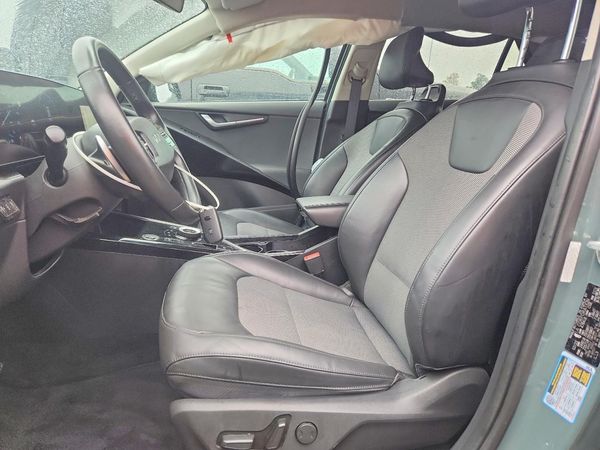 2023 KIA NIRO Wind