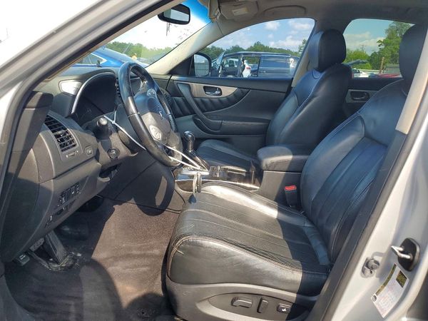 2016 INFINITI QX70