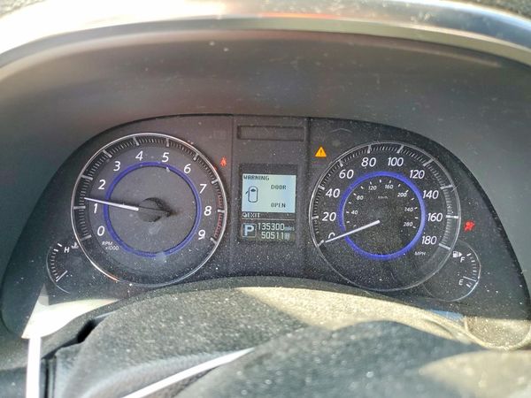 2016 INFINITI QX70
