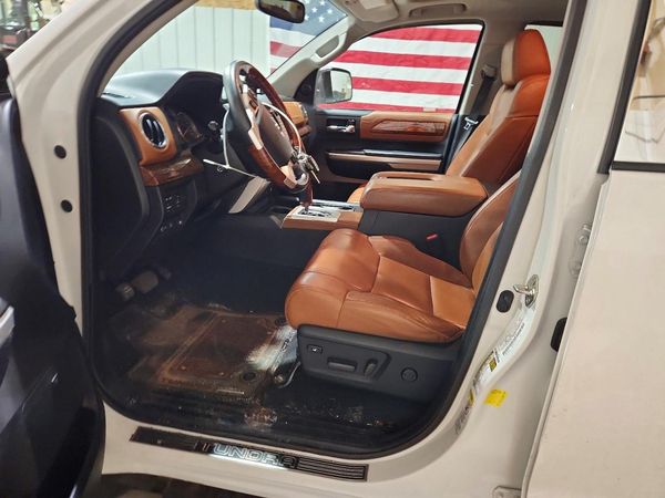 2015 TOYOTA TUNDRA Platinum Grade