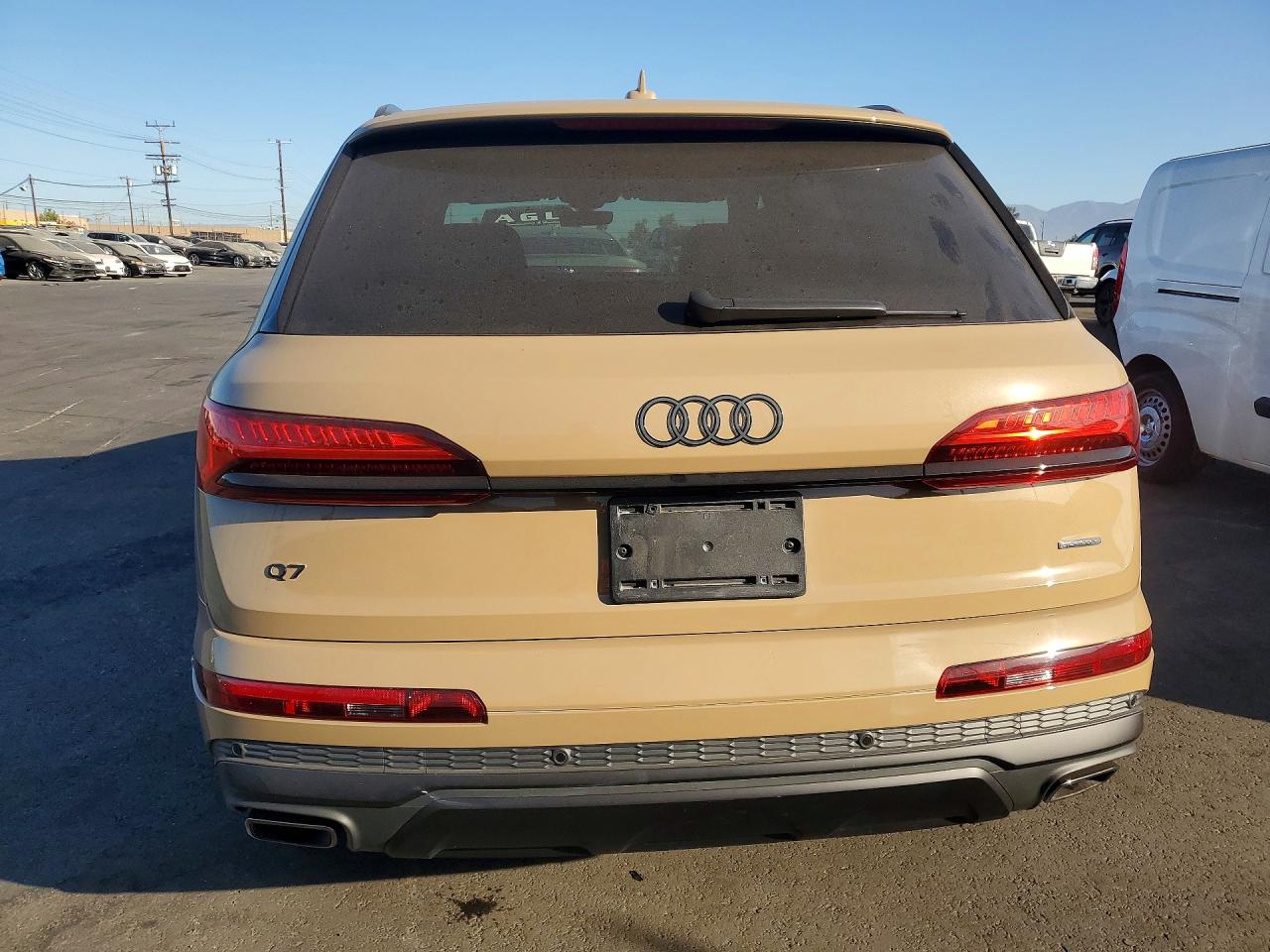 2025 AUDI Q7 quattro Prestige
