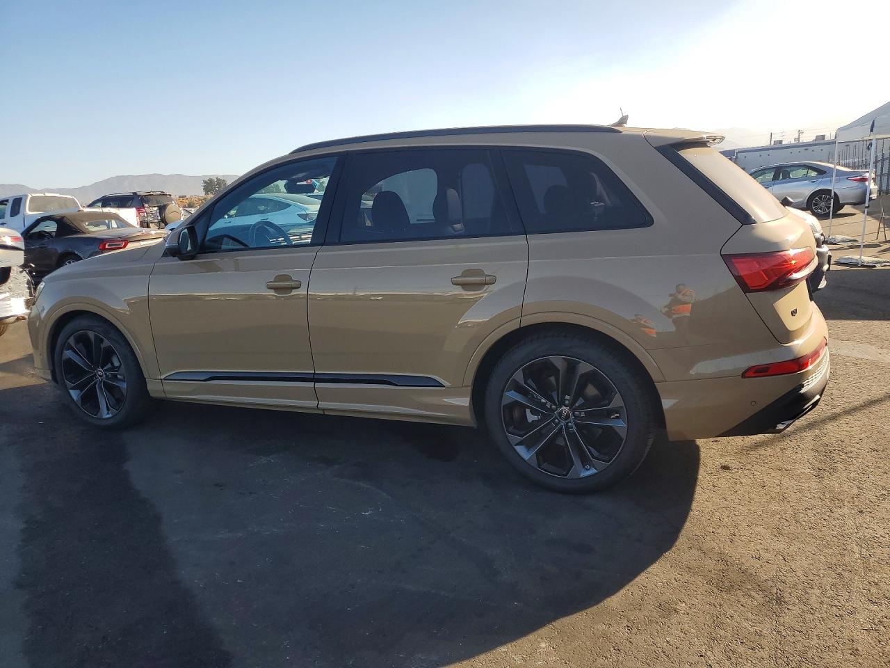 2025 AUDI Q7 quattro Prestige