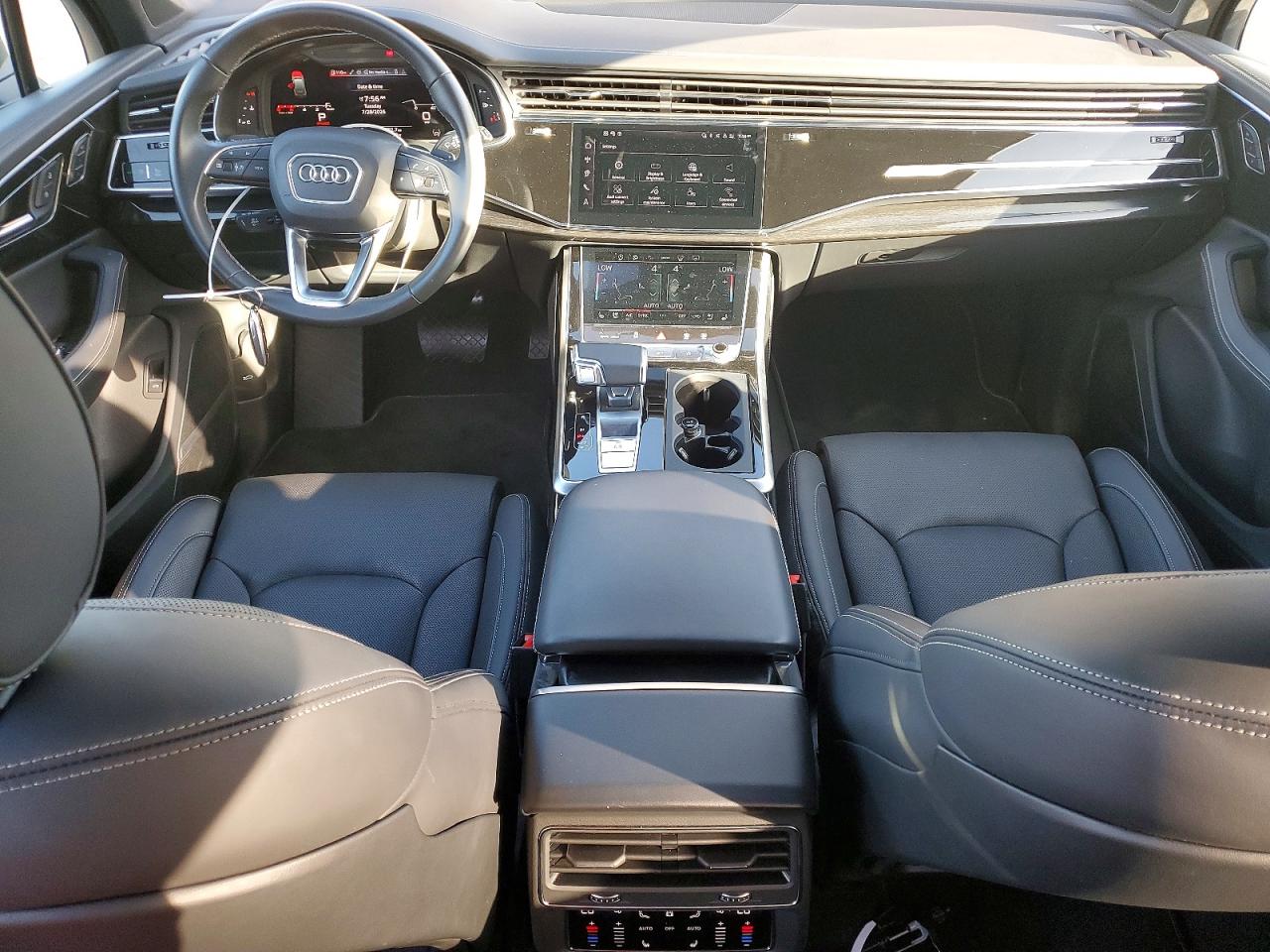 2025 AUDI Q7 quattro Prestige