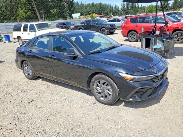 2024 HYUNDAI ELANTRA