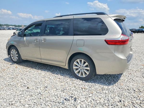 2015 TOYOTA SIENNA