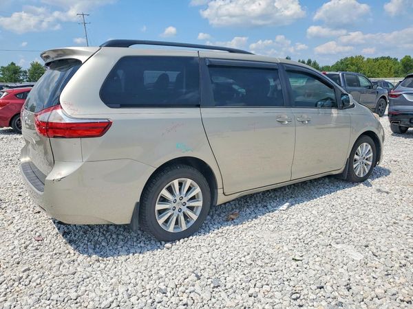 2015 TOYOTA SIENNA