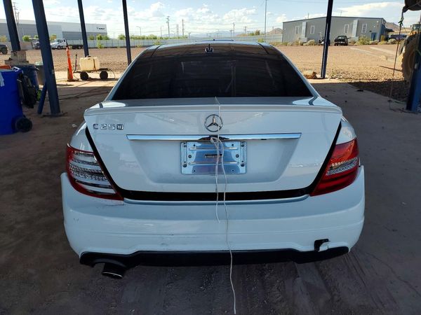 2014 MERCEDES-BENZ C C250