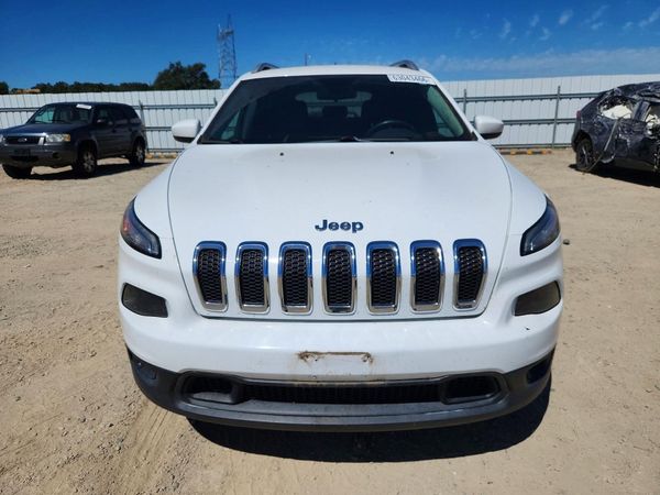 2015 JEEP CHEROKEE LATITUDE 4X4