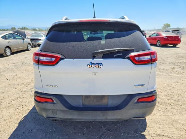 2015 JEEP CHEROKEE LATITUDE 4X4