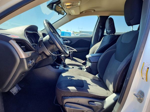 2015 JEEP CHEROKEE LATITUDE 4X4