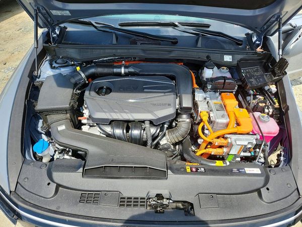 2026 HYUNDAI SONATA Blue — Engine bay
