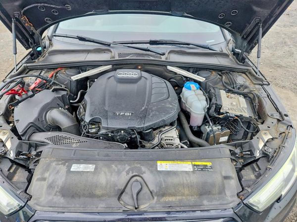 2019 AUDI A4 quattro Premium Plus