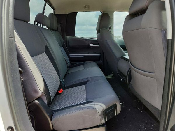 2017 TOYOTA TUNDRA SR/SR5