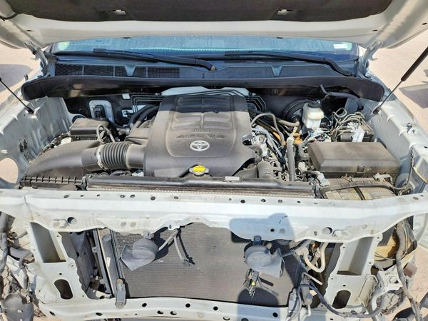 2017 TOYOTA TUNDRA SR/SR5