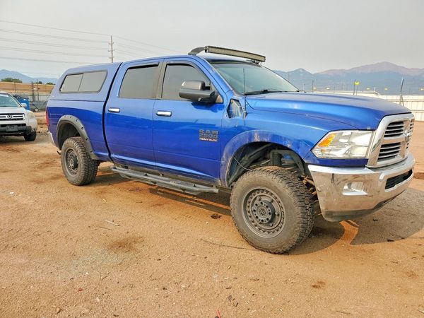 2015 RAM 2500 SLT CREW CAB 4X4