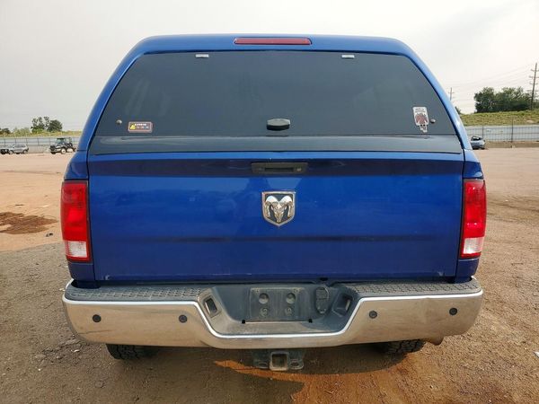 2015 RAM 2500 SLT CREW CAB 4X4