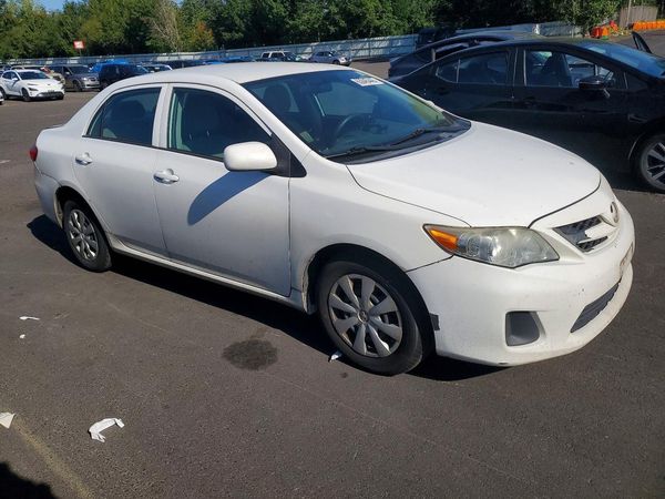 2013 TOYOTA COROLLA