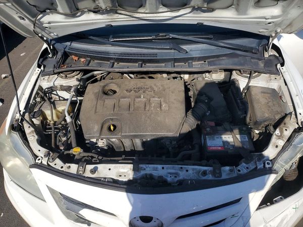 2013 TOYOTA COROLLA