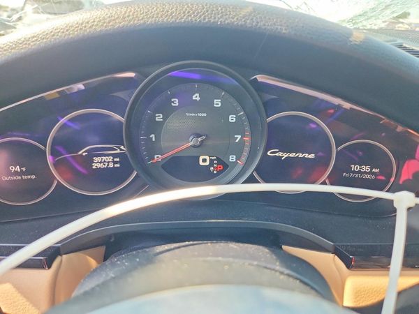 2022 PORSCHE CAYENNE Base