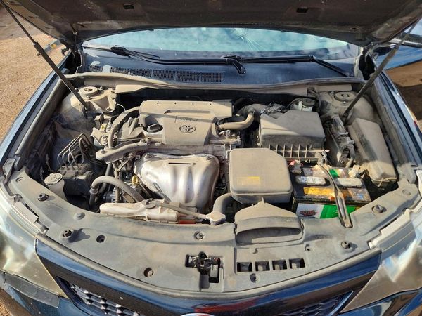 2012 TOYOTA CAMRY