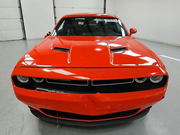 2016 DODGE CHALLENGER SXT