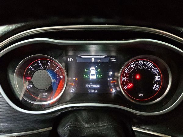 2016 DODGE CHALLENGER SXT
