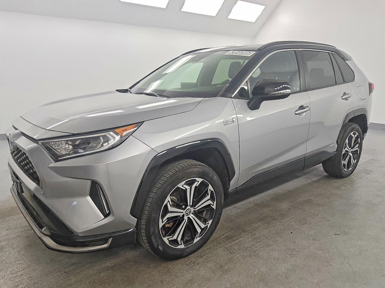 2021 TOYOTA RAV4 XSE HV — Front 3/4
