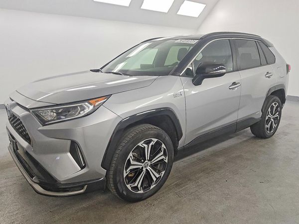 2021 TOYOTA RAV4 XSE HV — Front 3/4