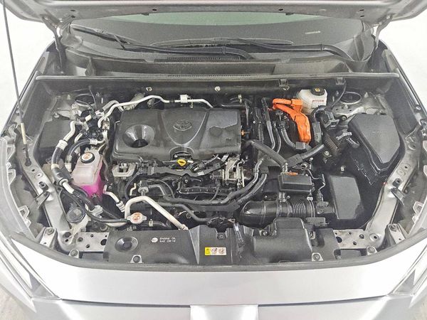 2021 TOYOTA RAV4 XSE HV — Engine bay