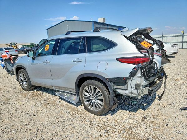 2020 TOYOTA HIGHLANDER Platinum