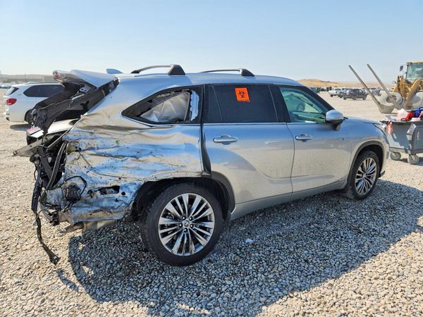 2020 TOYOTA HIGHLANDER Platinum