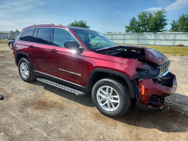 2025 JEEP GRAND CHEROKEE Laredo, Altitude