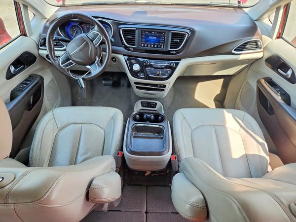 2020 CHRYSLER PACIFICA Touring L