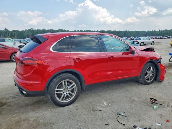 2016 PORSCHE CAYENNE