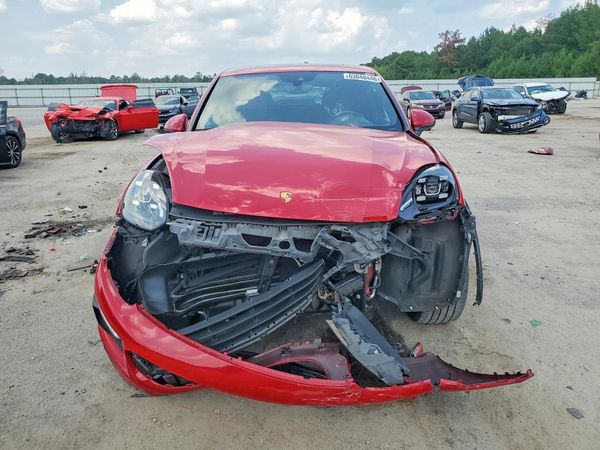 2016 PORSCHE CAYENNE