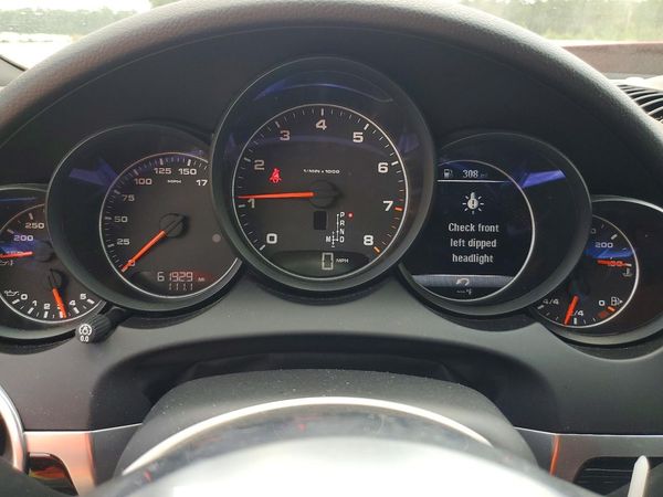 2016 PORSCHE CAYENNE