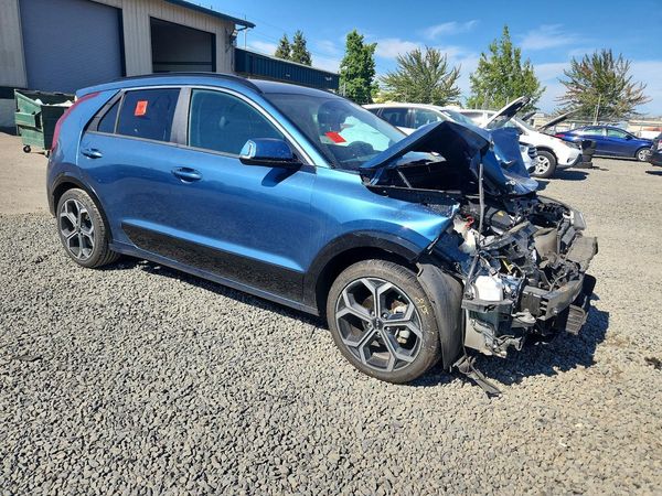 2023 KIA NIRO