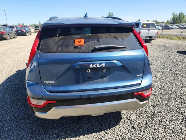 2023 KIA NIRO