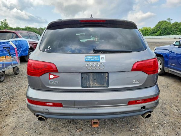 2013 AUDI Q7 Premium Plus