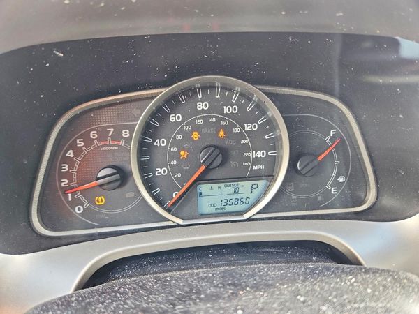 2015 TOYOTA RAV4 LE (X Grade)