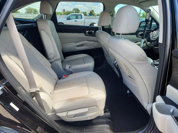 2022 KIA SORENTO S