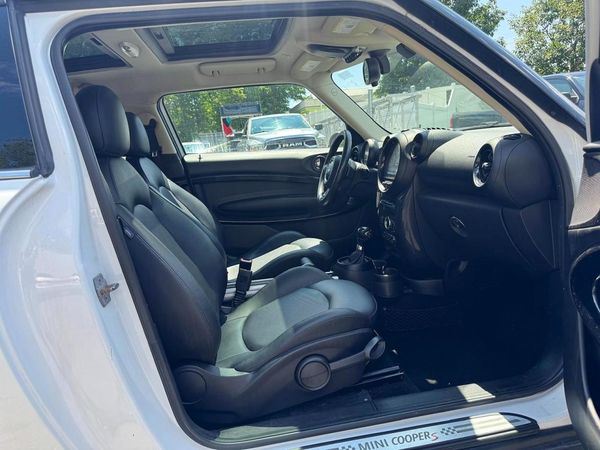 2014 MINI COOPER