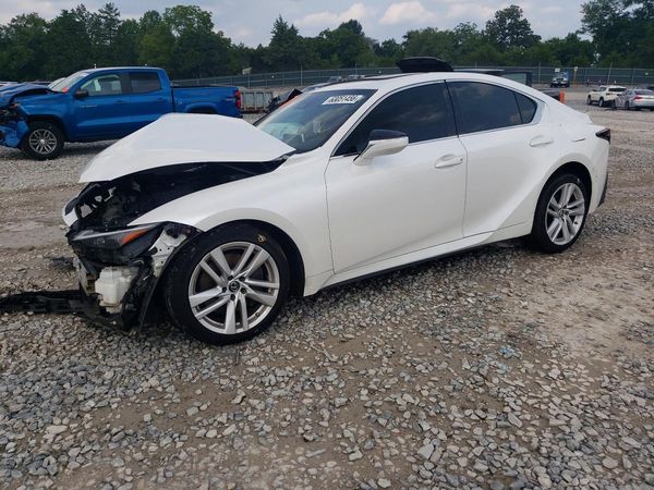 2022 LEXUS IS 300 Comfort