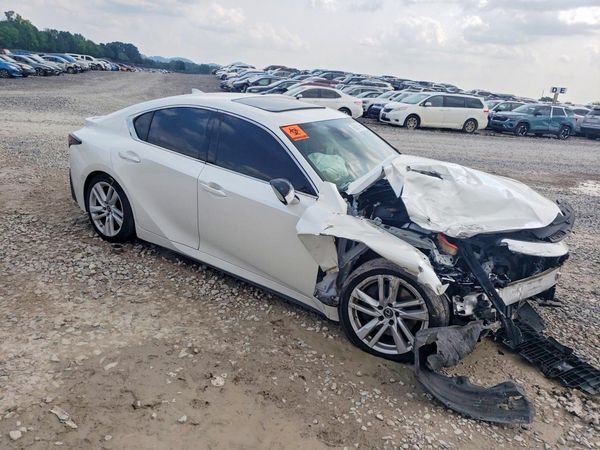 2022 LEXUS IS 300 Comfort