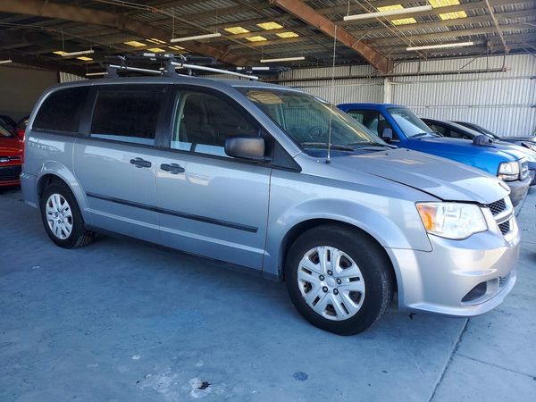 2015 DODGE GRAND CARAVAN SE