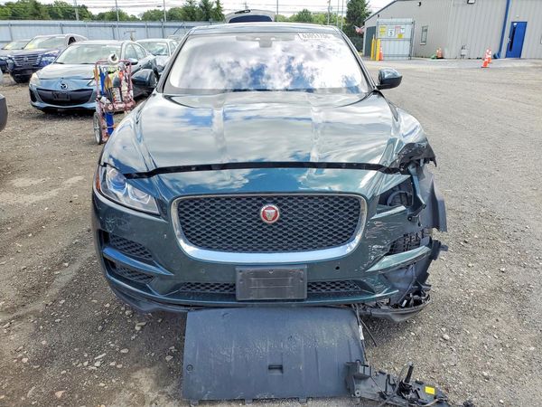 2018 JAGUAR F-PACE Prestige