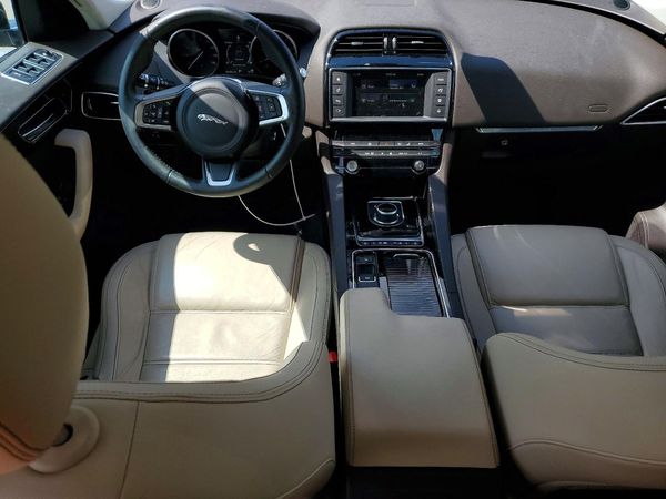 2018 JAGUAR F-PACE Prestige