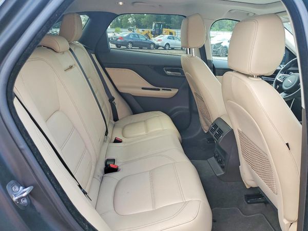 2018 JAGUAR F-PACE Prestige